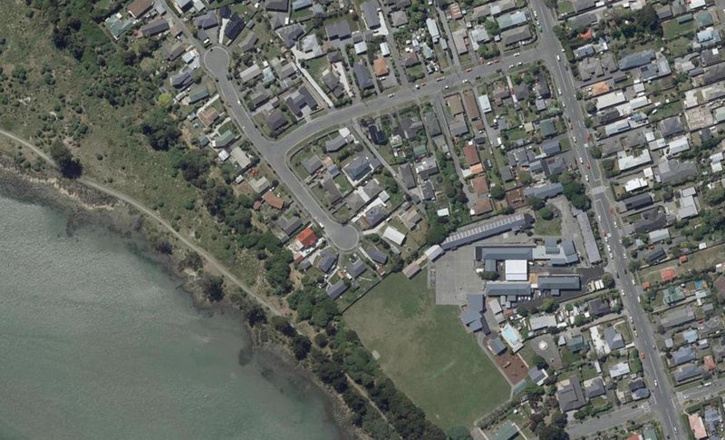 8 Seafield Place, South New Brighton, Christchurch - Carousel 1