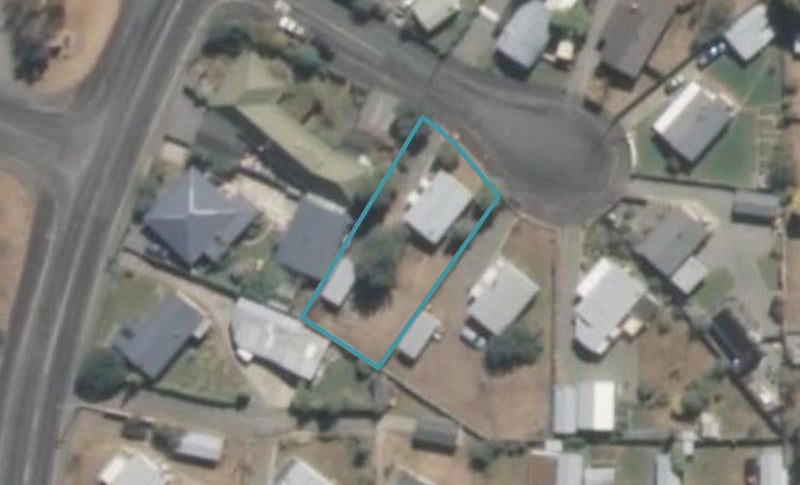 13 Dusky Place, Twizel - Carousel 1