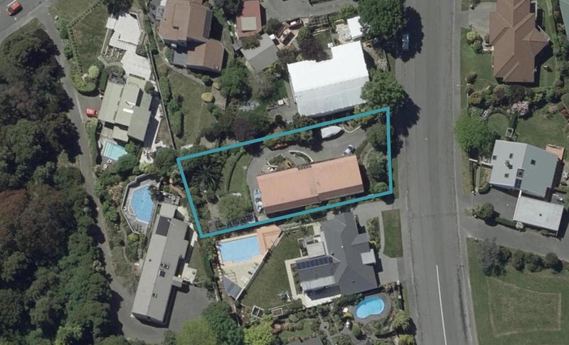28 Ravensdale Rise, Westmorland, Christchurch - Carousel 1