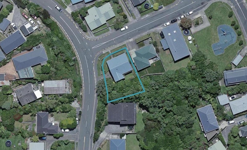 31 Branscombe Street, Johnsonville, Wellington - Carousel 1