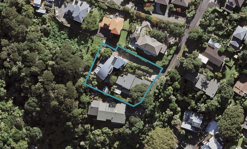 2/11 Pullum Street, Birkenhead, Auckland - Carousel 1