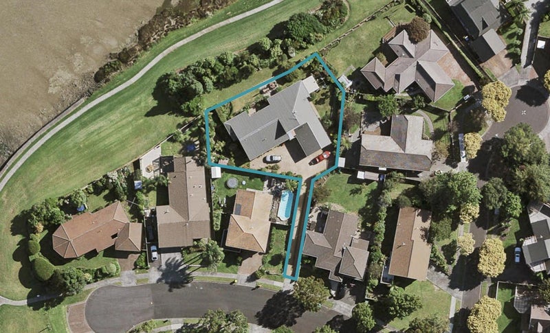 17 Emory Drive, Conifer Grove, Takanini - Carousel 1
