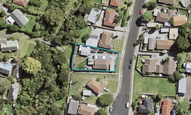 19 Edwin Freeman Place, Ranui, Auckland - Carousel 1
