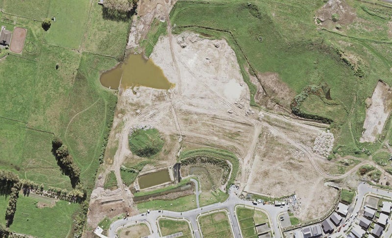 8 Rigby Drive, Whenuapai, Auckland - Carousel 1