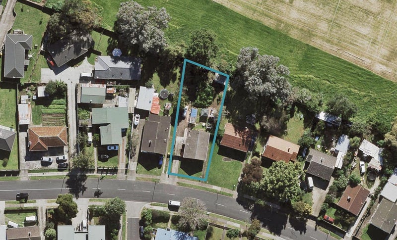 18 Valiant Street, Mangere, Auckland - Carousel 1