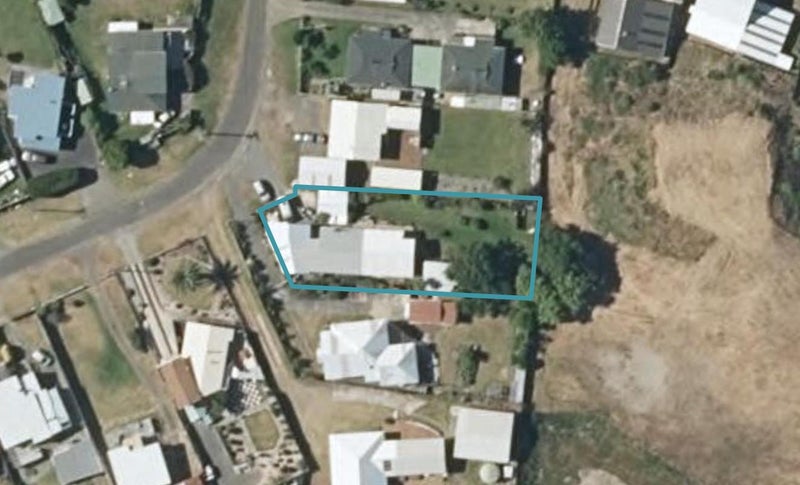 12 Andresen Street, Foxton Beach, Foxton - Carousel 1