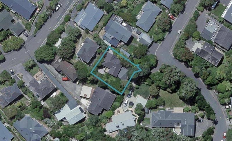 12 Torwood Road, Khandallah, Wellington - Carousel 1