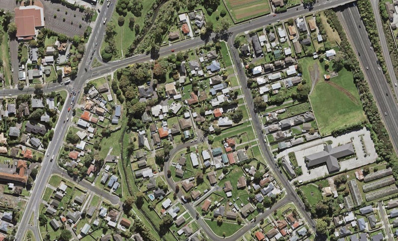 82 Molesworth Place, Māngere, Auckland - Carousel 1