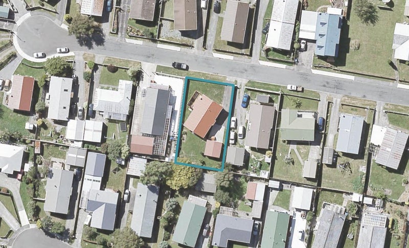 9 Weymouth Grove, Wainuiomata, Lower Hutt - Carousel 1