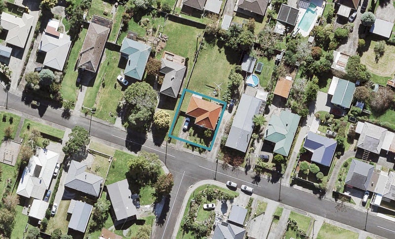 7 Hinau Street, New Lynn, Auckland - Carousel 1