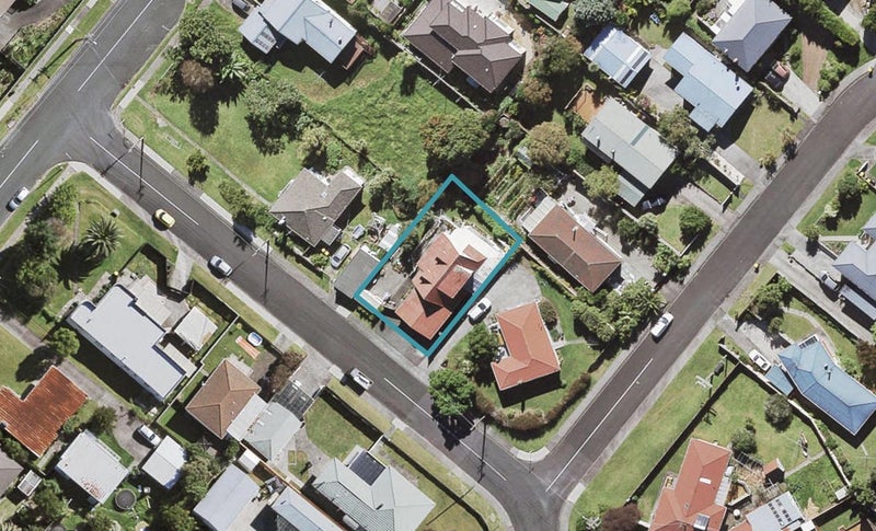 37 Kereru Street, Henderson, Auckland - Carousel 1