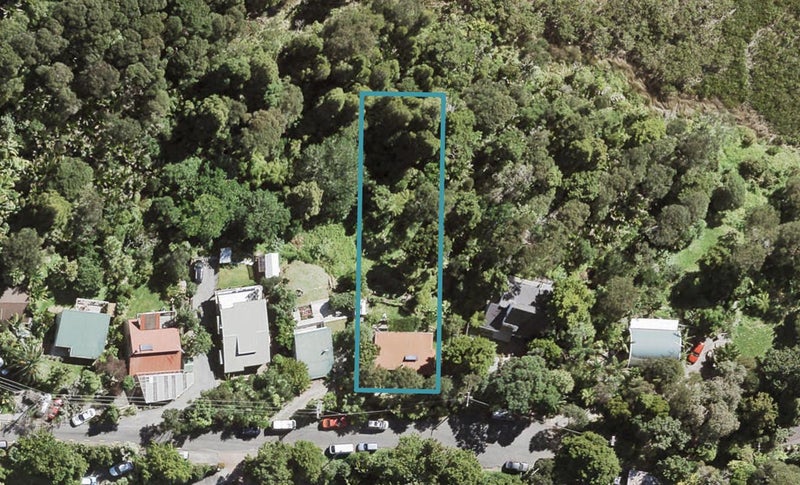 10 Dorothy Road, Laingholm, Auckland - Carousel 1
