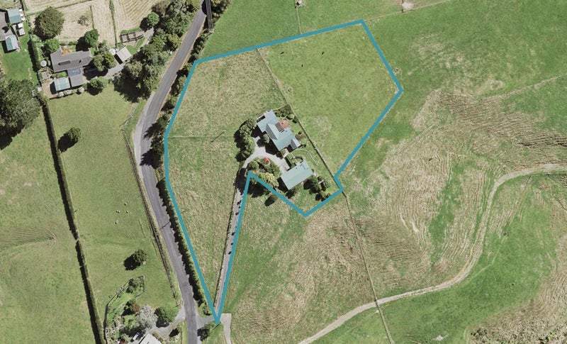 2168 Ponga Road, Papakura - Carousel 1