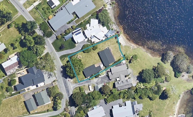 13 Steep Street, Lake Okareka, Rotorua - Carousel 1