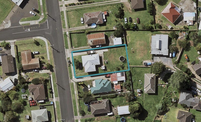 40 Alexander Crescent, Otara, Auckland - Carousel 1