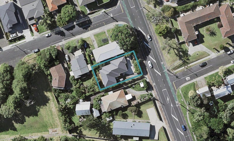 33 Lake Road, Devonport, Auckland - Carousel 1