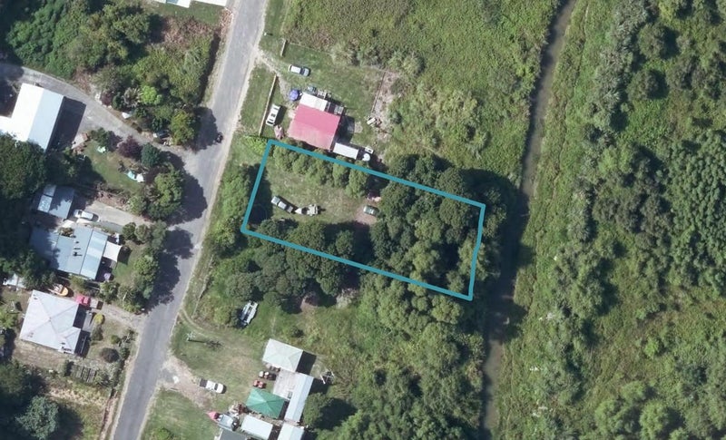 26 Opoutama Road, Māhia - Carousel 1