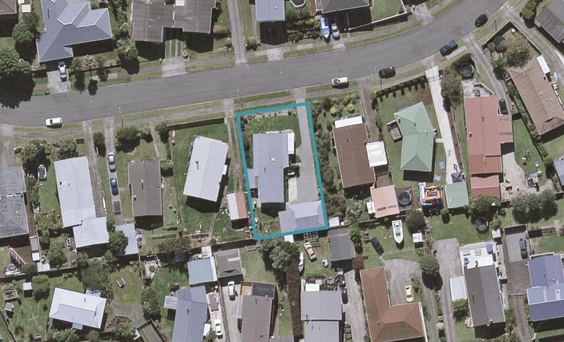 15 Culzean Grove, Bell Block, New Plymouth - Carousel 1