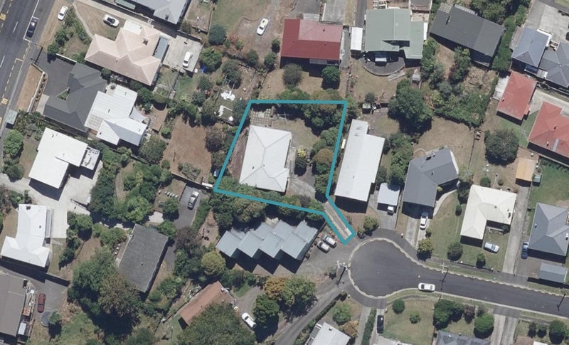10 Brennan Place, Hillcrest, Hamilton - Carousel 1