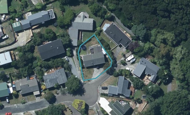 11 Charthouse Lane, Whitby, Porirua - Carousel 1