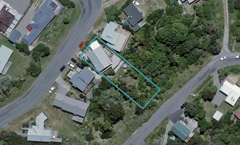 16 Guthrie Crescent, Castlepoint - Carousel 1