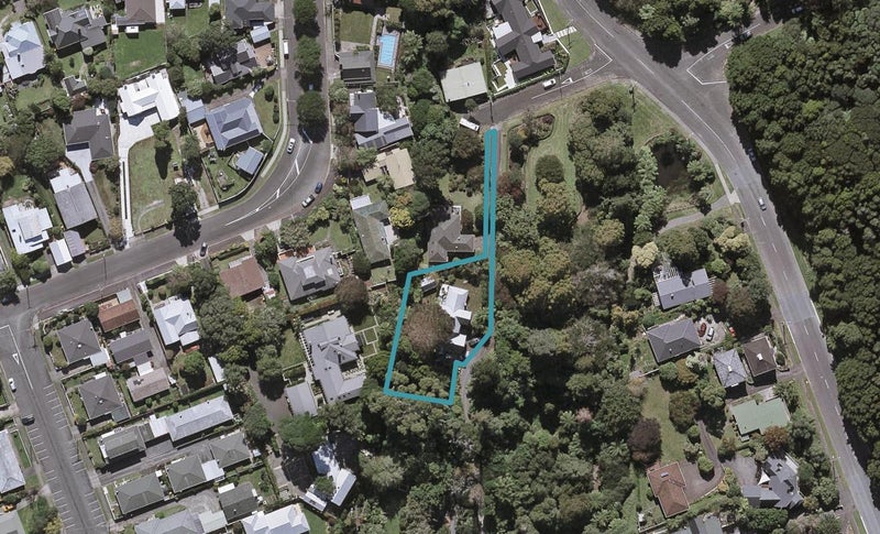 3B Azalea Place, Brooklands, New Plymouth - Carousel 1