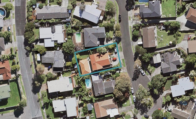 10 Chatswood Grove, Chatswood, Auckland - Carousel 1