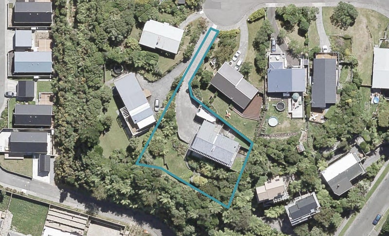 14 Wattle Grove, Maungaraki, Lower Hutt - Carousel 1