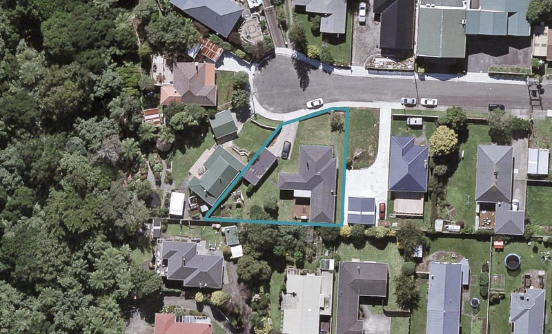 7 Lynton Street, Upper Vogeltown, New Plymouth - Carousel 1