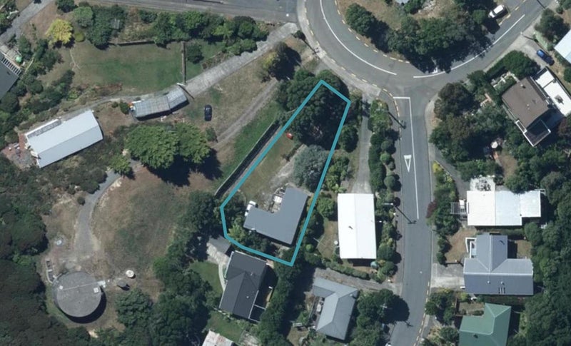 28 Kahu Road, Paremata, Porirua - Carousel 1