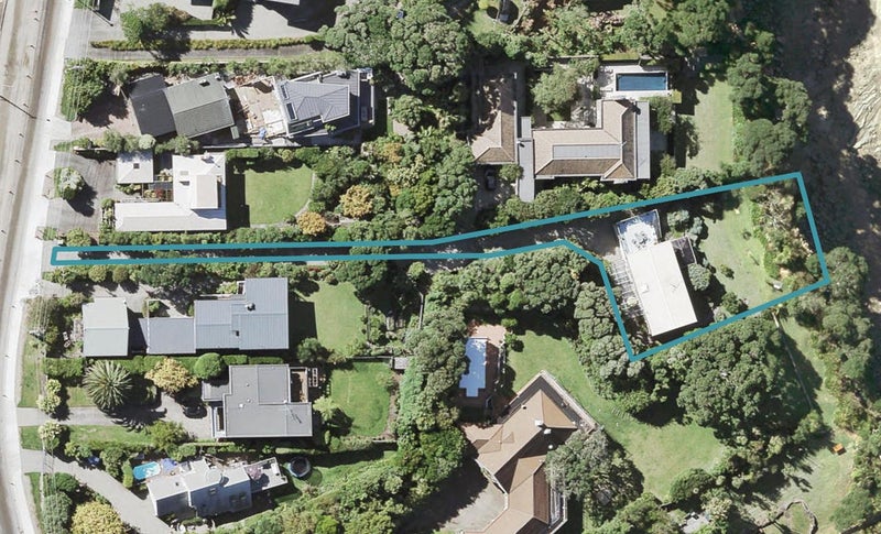 2/187 Beach Road, Castor Bay, Auckland - Carousel 1