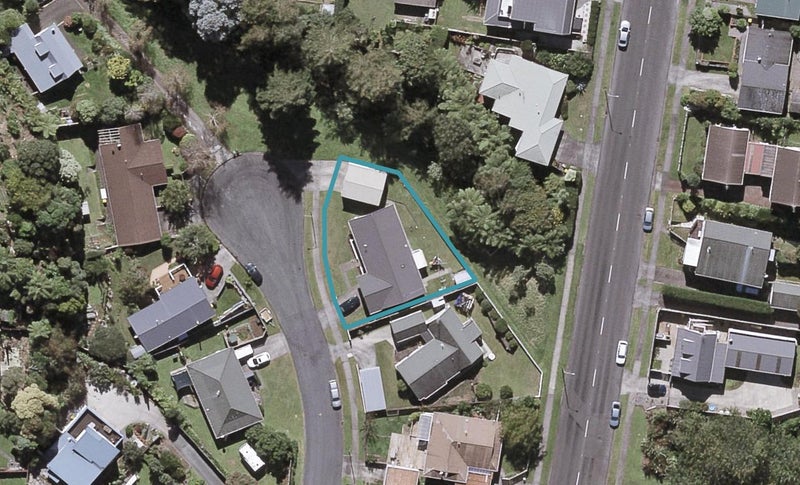 12 Pentland Place, Highlands Park, New Plymouth - Carousel 1