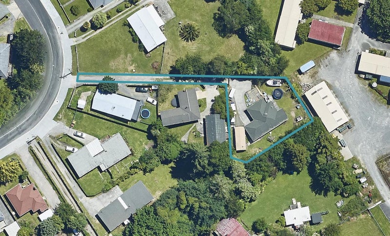 12C Gordon Road, Western Heights, Rotorua - Carousel 1