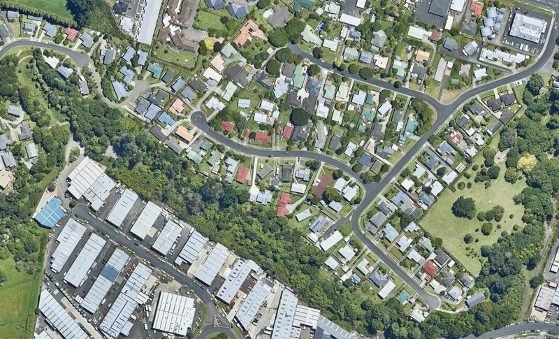 11C Redmond Street, Judea, Tauranga - Carousel 1