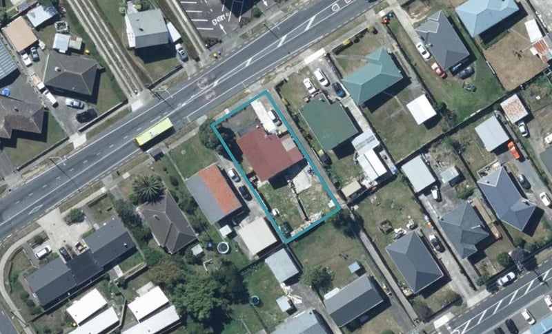 78 Warspite Avenue, Cannons Creek, Porirua - Carousel 1