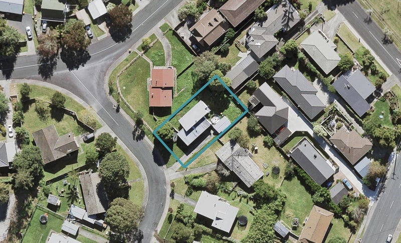 4 Reinga Place, Massey, Auckland - Carousel 1