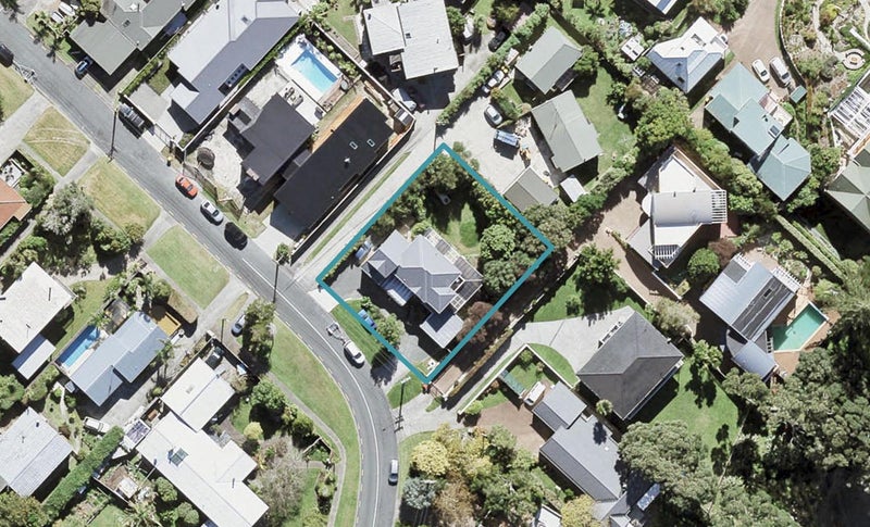 22 Rock Isle Road, Torbay, Auckland - Carousel 1