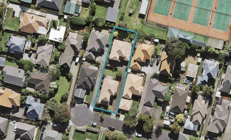 27 Rewi Road, Royal Oak, Auckland - Carousel 1