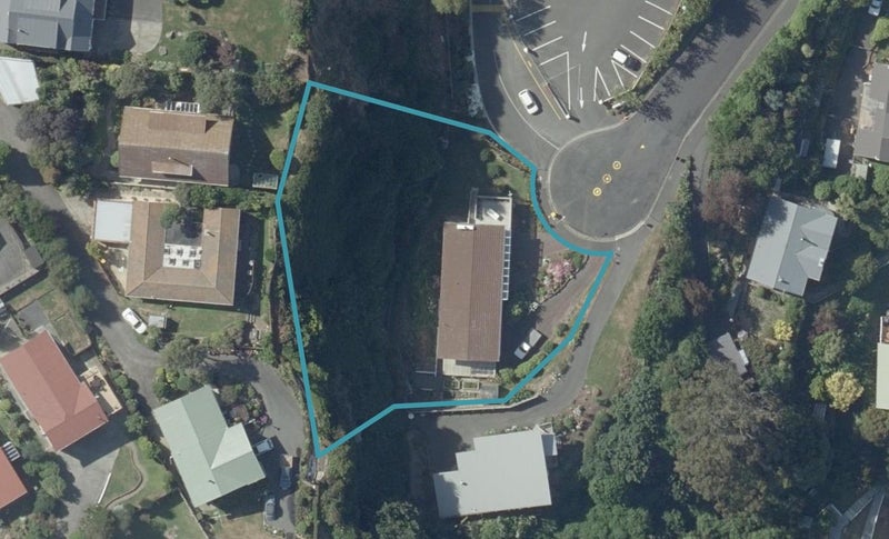 17 Fenton Crescent, Saint Clair, Dunedin - Carousel 1