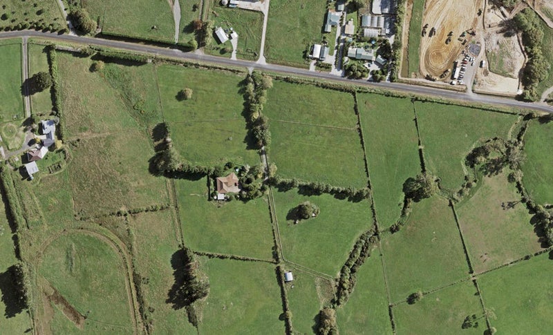 19 Kaapehu Street, Karaka, Papakura - Carousel 1