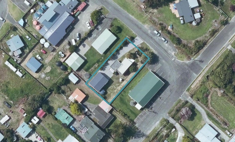 8 Ratau Street, Mahia, Māhia - Carousel 1