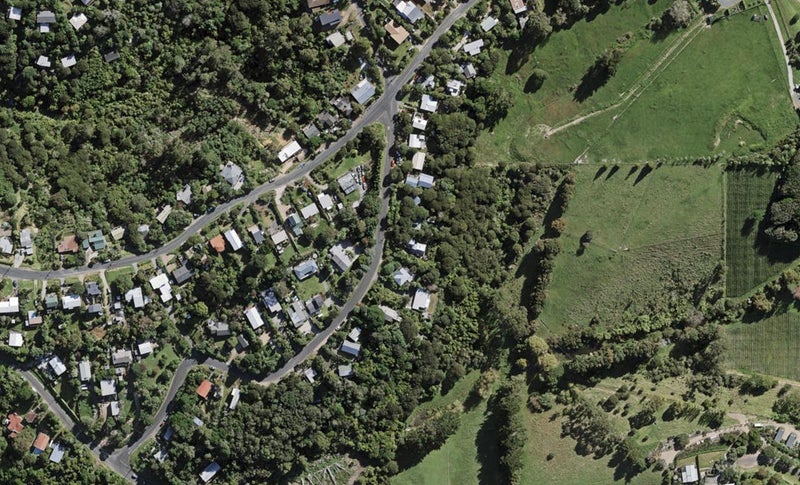 30 Karaka Road, Oneroa, Waiheke Island - Carousel 1