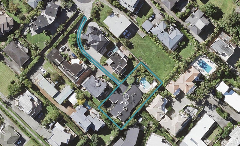 20A Marama Street, Castor Bay, Auckland - Carousel 1
