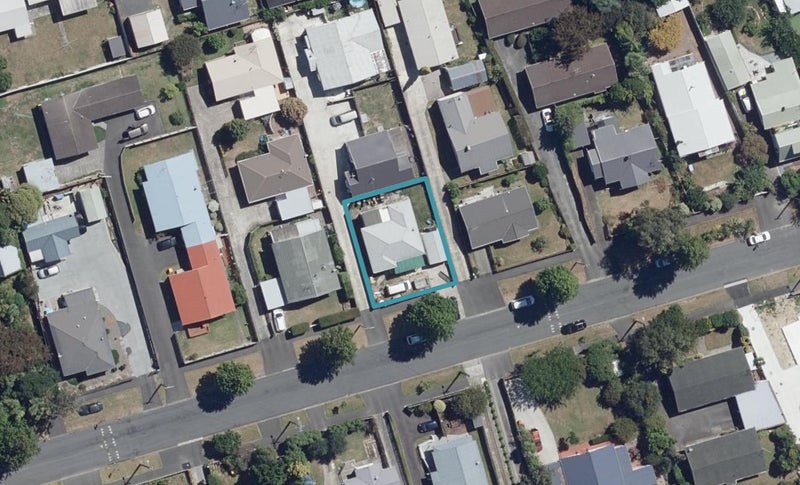 21 Claude Street, Fairfield, Hamilton - Carousel 1