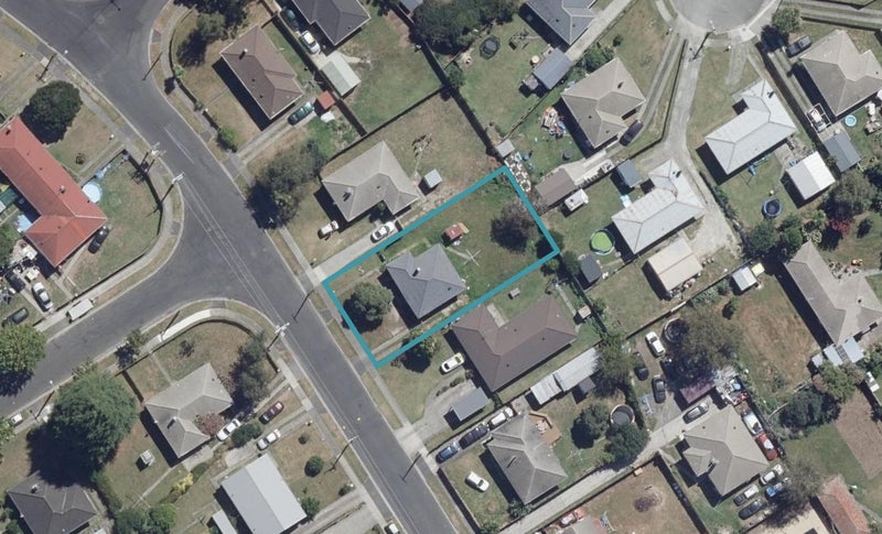 12 Spenser Road, Enderley, Hamilton - Carousel 1