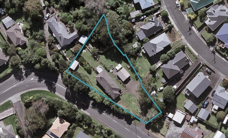 80 Huatoki Street, Vogeltown, New Plymouth - Carousel 1