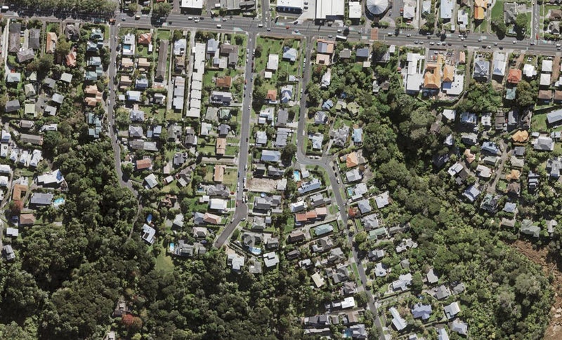 1/11 Seaview Avenue, Northcote, Auckland - Carousel 1