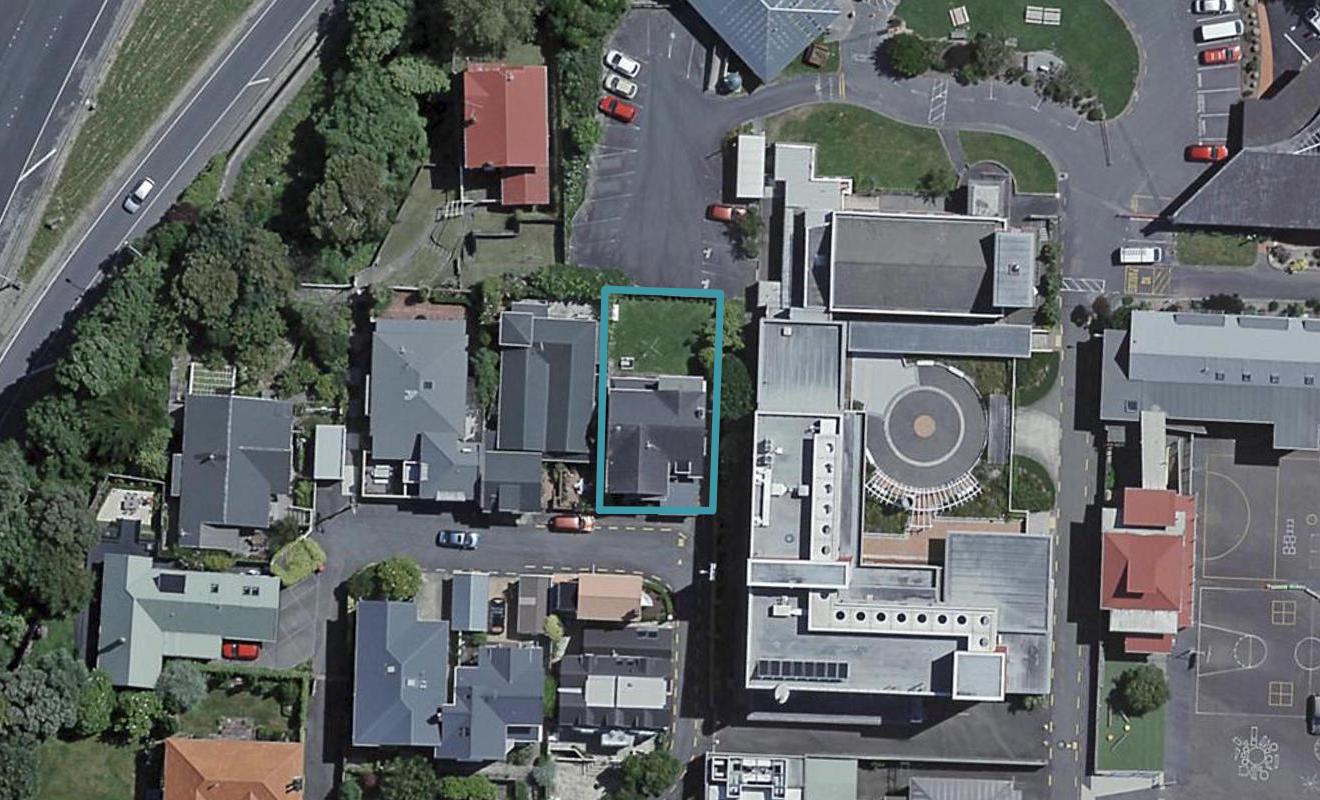 14 Selwyn Terrace, Thorndon, Wellington - Carousel 1