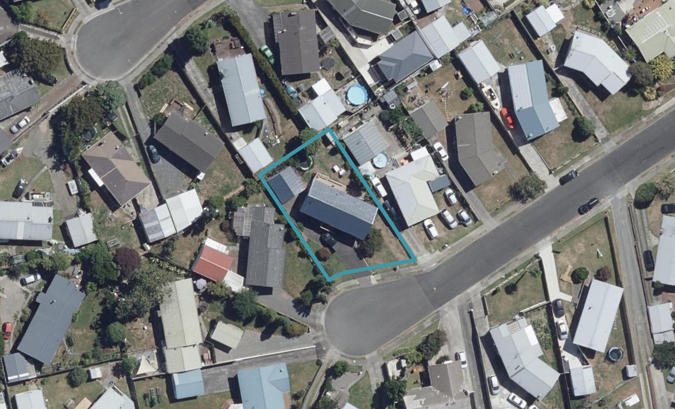 14 Pamela Place, Deanwell, Hamilton - Carousel 1