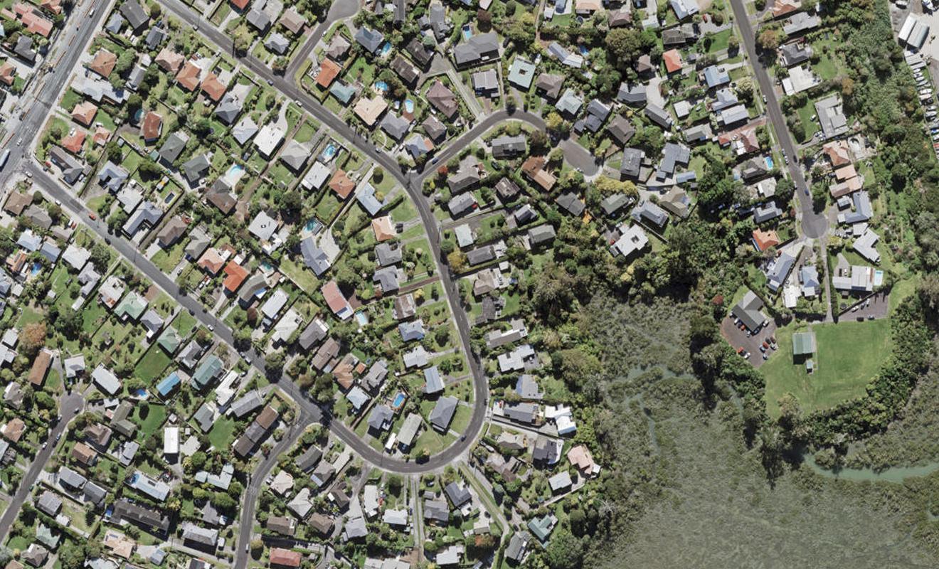 57 Jaemont Avenue, Te Atatu South, Auckland - Carousel 1